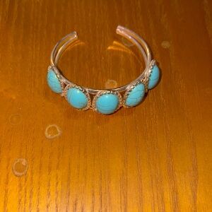 Clutch styled bracelet